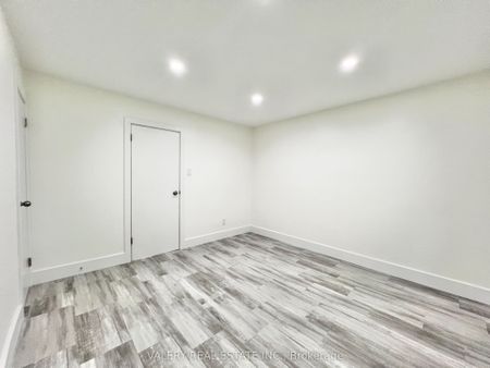 15 Stavebank Road N #6 - Photo 2