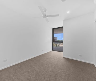 Brand New Bedroom Apartment with 7th Floor Hinterland Views - Photo 3