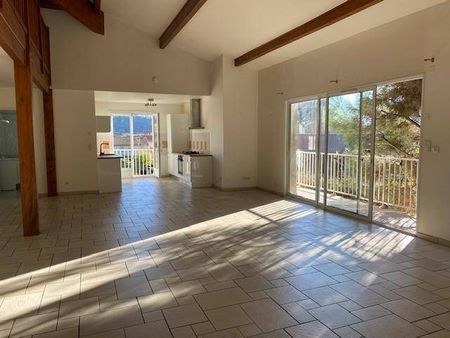 Location maison 5 pièces 150 m² à Ampuis (69420) - Photo 2