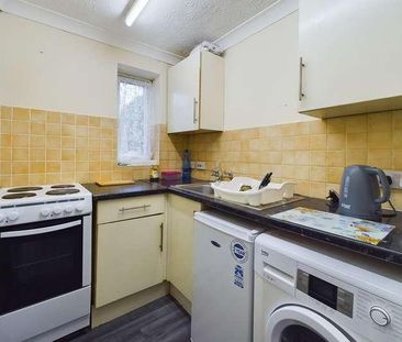 Columbine Close, Thetford, IP24 - Photo 4