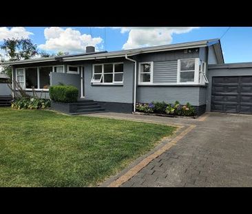 Family Home in Saint Andrews - Photo 3