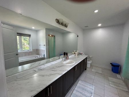 For Lease - 139 Werry S Avenue, Southgate, Ontario - Photo 4