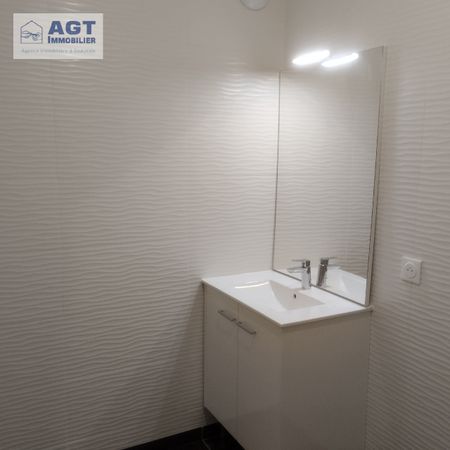 Location Appartement 3 pièces 61m² BEAUVAIS 60000 - Photo 4