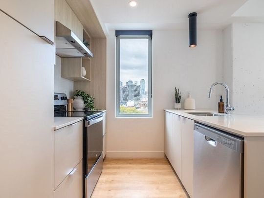 997 de la Commune W. St, Montréal, QC - Photo 1