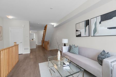 For Lease - 792 Kootenay Path, Oshawa, Ontario - Photo 5