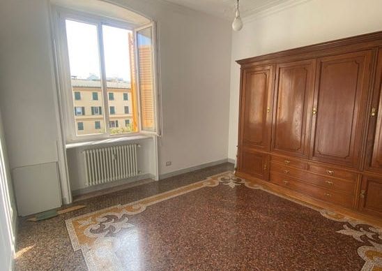 Via Gaetano Colombo, Genova, Liguria 16122