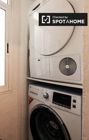 barcelona, Catalonia 08001 - Photo 5