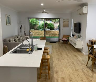 Elanora - Photo 1
