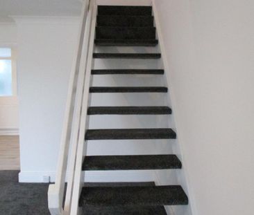 3 bedroom terraced house to rent - Photo 6