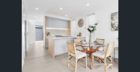 Immaculate Modern Home Offering Style, Comfort & Convenience - Photo 3