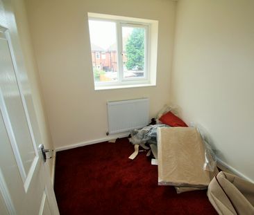 Semi-detached house to rent on - Photo 1