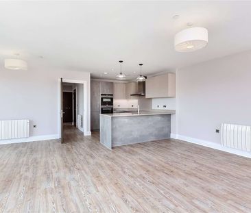 Modern two bedroom apartment set in a contemporary development set ... - Photo 4