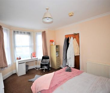 5 bedroom detached house to rent - Photo 6