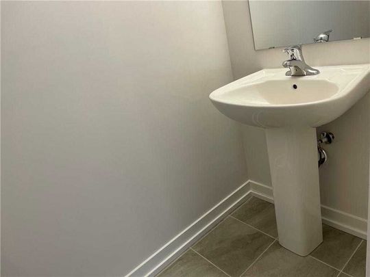 For Lease - 6 Trailside Drive, Haldimand, Ontario - Photo 1