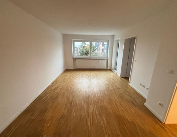 Helle 1,5-Zimmer-Wohnung in zentraler Lage von Neuperlach - Photo 1
