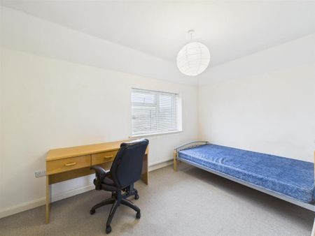 4 bedroom house to rent - Photo 2
