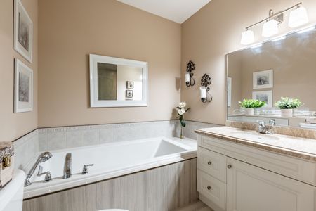 For Lease - 6186 Dorchester Road Unit# 106, Niagara Falls, Ontario - Photo 2