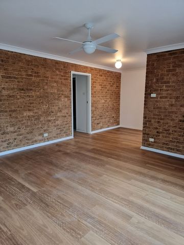 Convenient Location - Photo 2