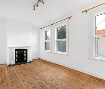 2 Bed Maisonette, Hibbert Road, E17 - Photo 1