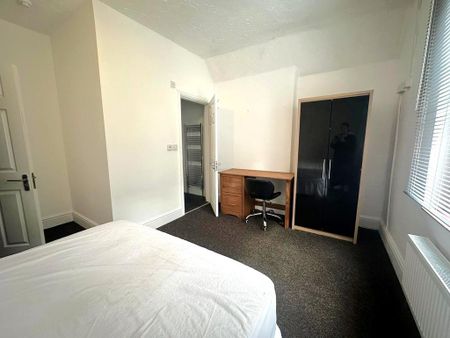 1 bedroom detached house to rent - Photo 2