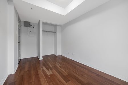 For Lease - 68 Carr Street Unit# TH21, Toronto, Ontario - Photo 3