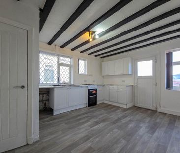 2 bedroom semi-detached house to rent - Photo 4