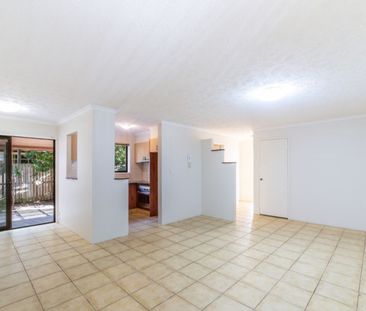 2/16 Madang Crescent, Runaway Bay QLD 4216 - Apartment For Rent | D... - Photo 5