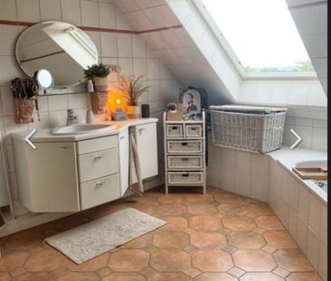 Tolle Maisonette Dachgeschosswohnung mit Balkon in Altenessen - Photo 5