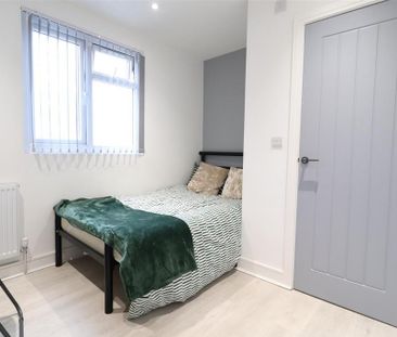 1 bedroom in a house share to rent - Photo 4