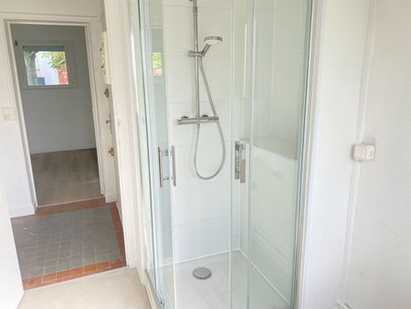 Location Appartement 3 pièces 53m² SOTTEVILLE LES ROUEN 76300 - Photo 3