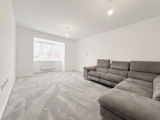 5 bedroom detached house to rent - Photo 1