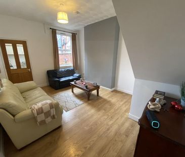 4 bedroom terraced house to rent - Photo 1