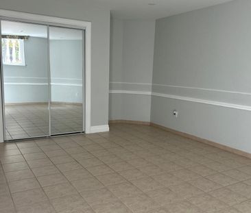 For Lease - 1112 Hawthorne Court Unit# Bsmt, Mississauga, Ontario - Photo 1