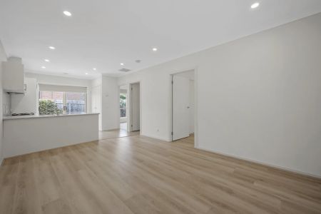 Stylish, Private & Perfectly Positioned - Photo 3