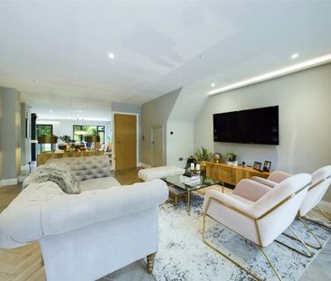 4 bedroom semi-detached house to rent - Photo 2