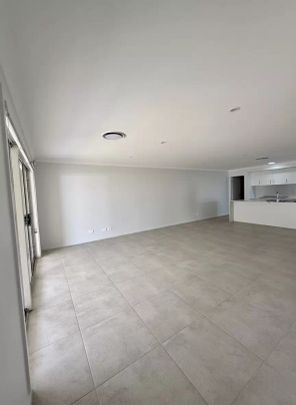 Brand New Family Home - Photo 1