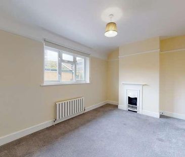 Woburn Avenue, Purley, Surrey, CR8 - Photo 2