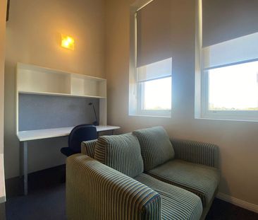 Furnished Loft with A/C at the Heart of Ultimo - Photo 4