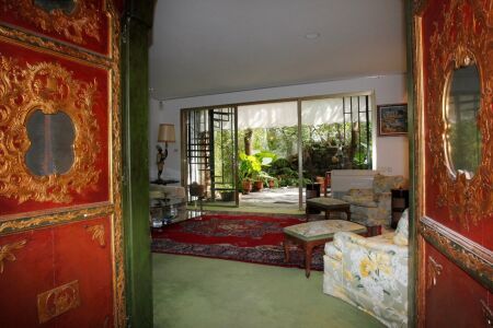 Exclusive Property of 200 m2 in an ideal location! In a private passage! - Photo 5