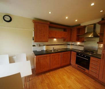 2 bedroom apartment to rent - Photo 2