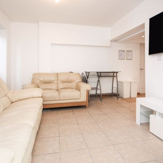 Latimer Road, Bournemouth - Photo 1