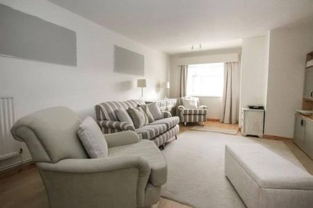 3 bedroom bungalow to rent - Photo 4