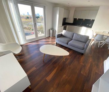 Wilburn Basin, Ordsall Lane, Salford, M5 4XU - Photo 2