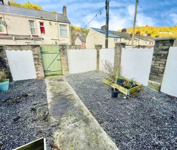 Caefelin Street, Llanhilleth, ABERTILLERY - Photo 5