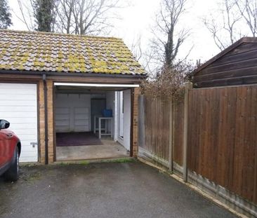 2 bedroom terraced house to rent - Photo 3