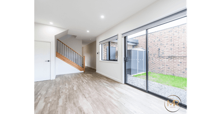 Modern Townhouse in a Prime Location! - Photo 5