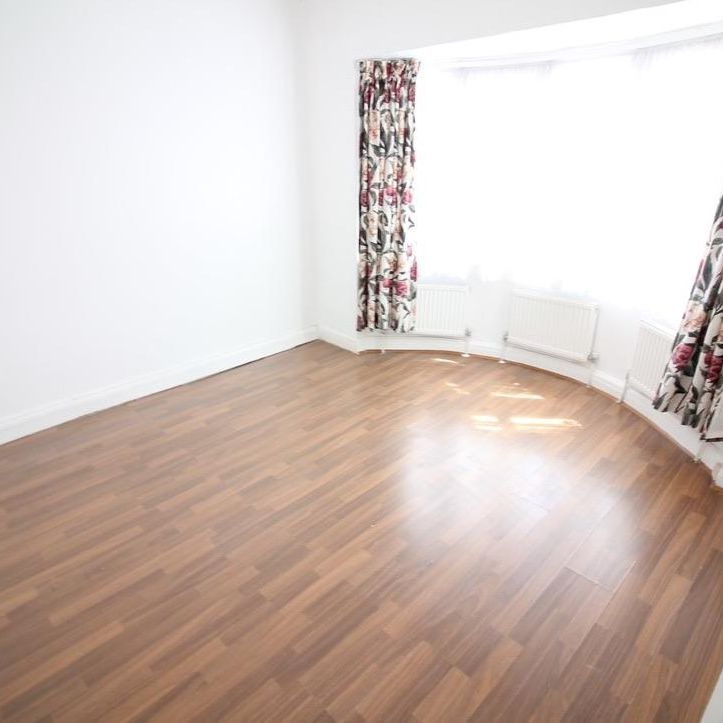 Rosecroft Road, Southall - Photo 1