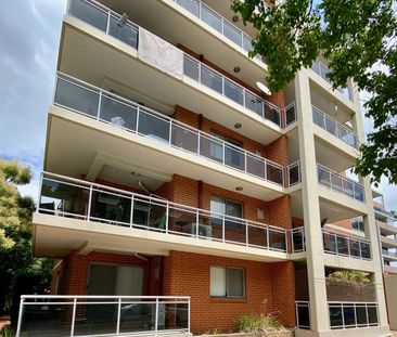 Spacious Ground Floor Unit in the Heart of Liverpool - Photo 2