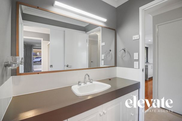 6 Lydford Ct QLD 4152, Carindale - Photo 1