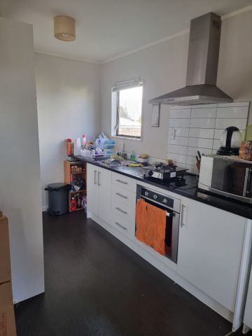 Tidy 2 bedroom - Photo 5